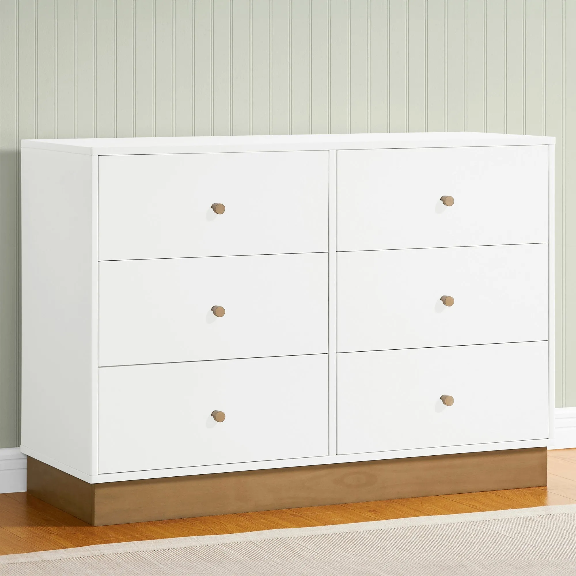 James 6 Drawer Dresser with Changing Top and Interlocking Drawers